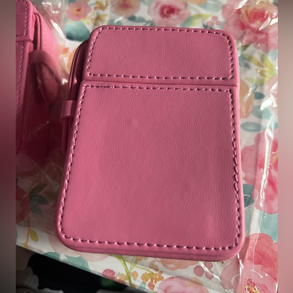 LILLY PULITZER DECK OF PLAYING CARDS W/ CASE - Picture 6 of 7